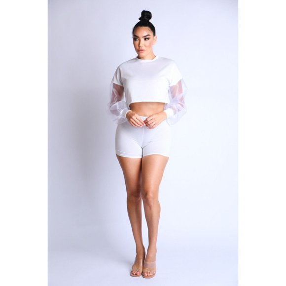 Boutique Tops - Women's Casual Crew Neck Organza Puff Sleeve Top & Elastic Waist Shorts 2Pcs Set